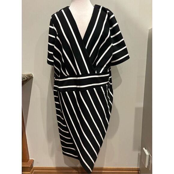 Eloquii 24 black striped asymmetrical hem jersey style medium weight fabric back - Picture 1 of 7